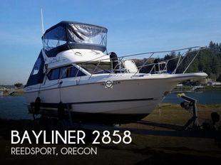 1999 Bayliner 2858 Command Bridge