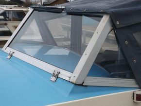 Seamaster 25 Aft Cockpit - Windows