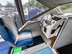 Fairline Vixen  - Helm