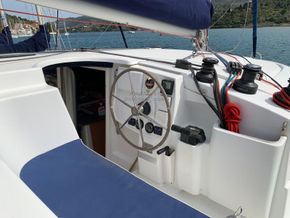 Fontaine Pajot Lipari 41 Maestro (Oceanique package) - Helm