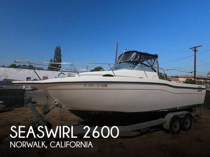 2002 Seaswirl 2600 striper