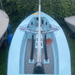 Nearly new Solo racing dinghy No 6132
