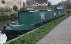 58ft Semi-trad stern Bee Jay