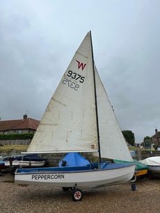 Wayfarer ready to sail
