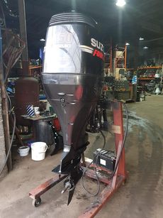 SUZUKI 250hp four stroke