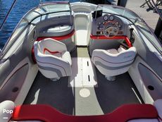 2005 VIP 2440 SBRXL Volante