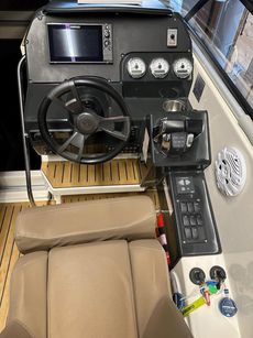 2018 Quicksilver 805 Activ Cruiser