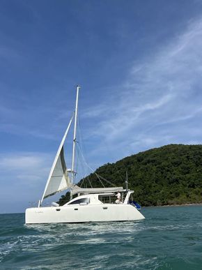 Grainger 40 Catamaran for Sale in Malaysia