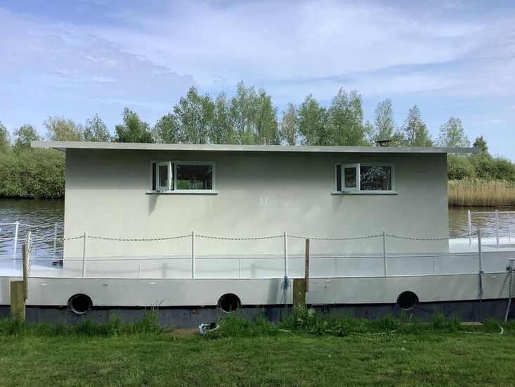 George Clarke’s Amazing Spaces Barge   75x15ft   3-Bed Family Home