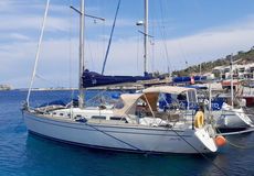 Hanse 371
