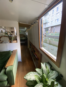Beautiful 56ft x 10ft Narrow-Widebeam
