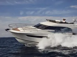 2024 Prestige 520
