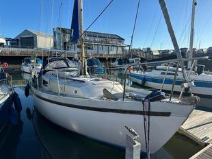 Macwester 27 MK2 bilge keel sailing boat