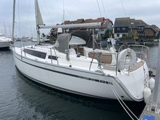2016 Bavaria Cruiser 33