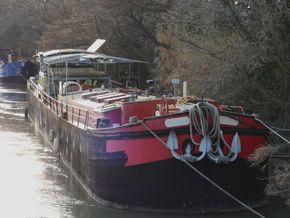 Barge Live aboard Valid Certificate until 08/2028 - Main Photo