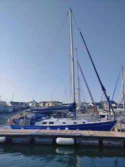 Excalibur 36, Bue Water Yacht