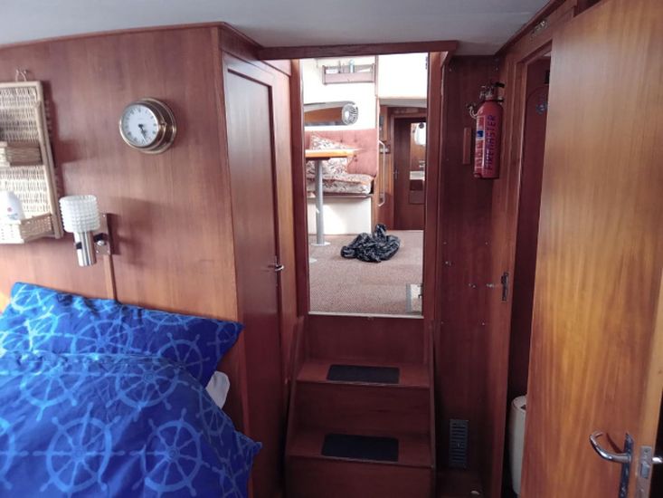 1974 PRICE REDUCED Oceanstar 37