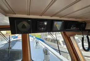 Wolstenholme cruising barge for sale with BJ Marine