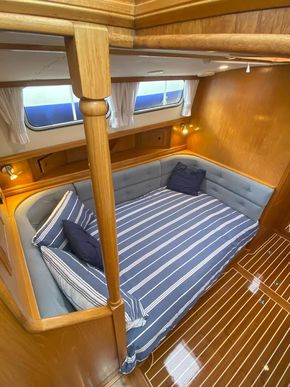 Double berth made up, view from saloon steps