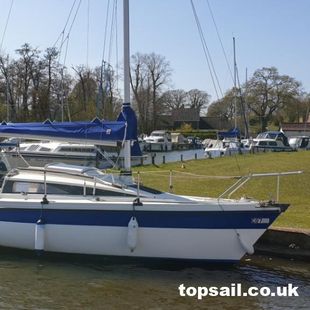 1986 Pegasus 700 (Shallow Fin Keel) Topsail.co.uk