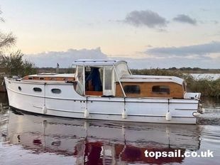1938 Dawncraft Crimson Dawn Motor Cruiser