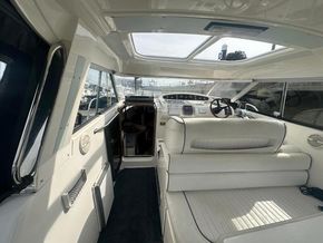 Hardy Seawings 305 HT - Cockpit