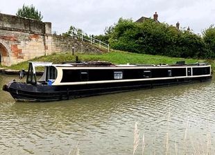 A 60ft 1990 4 berth 60ft traditional stern narrowboat.