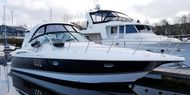 2007 Cruisers Yachts 420 Express
