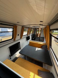 Stunning 57' Narrowboat (refitted)