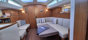 2021 Bavaria Vision 42 13