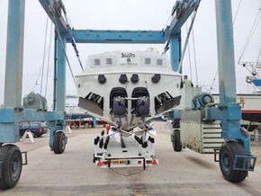 Bubbledeck in travel hoist