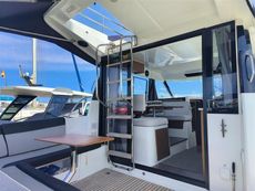 2021 Jeanneau Merry Fisher 1095  Flybridge