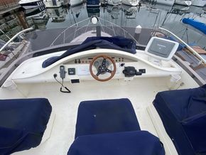 Fairline Phantom 38  - Flybridge