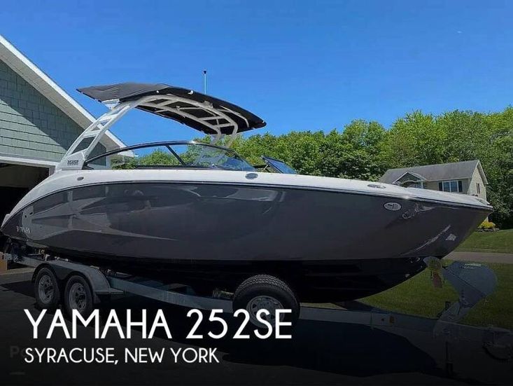 2023 Yamaha 252 se