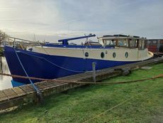 50ft Steel Cruiser Houseboat with 2 bedrooms