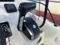 2022 Beneteau Flyer 8 Sundeck