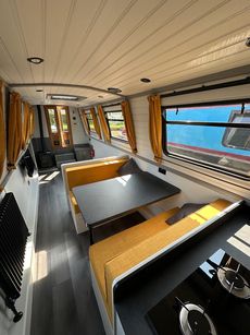 Stunning 57' Narrowboat (refitted)