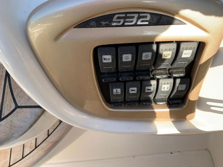 2007 Sessa s32