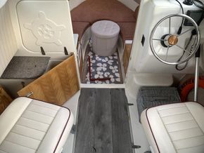 Shetland Family Four  - Cockpit