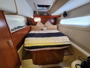 Robertson and Caine Leopard 4600  - Aft Cabin