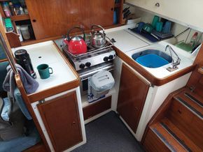 Camper & Nicholson Nicholson 35  - Galley