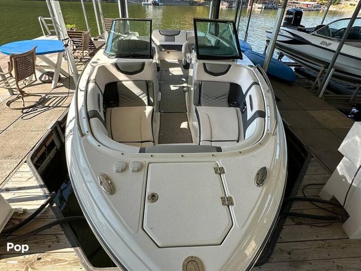 2019 Chaparral 297 ssx