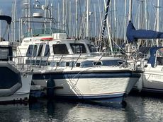 1995 Aquastar Oceanstar 118