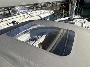 1993 Hunter Legend  Hunter Channel 323 22