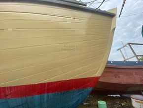 Hillyard 13 Tonner Motor Sailor - Stern