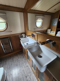 Collingwood Eurocruiser 60ft  12'6