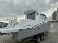2025 Beneteau Antares 8