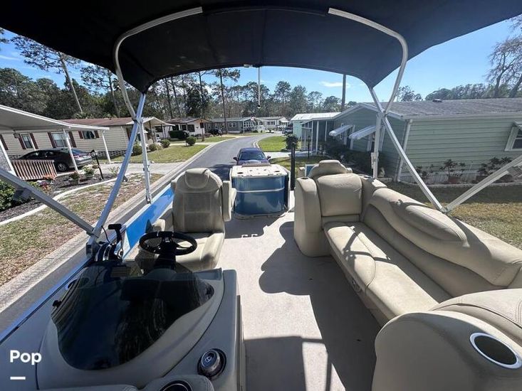 2018 Sylvan mirage 8522