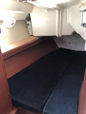 Aft cabin