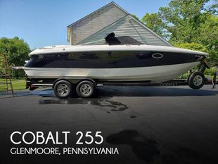 2006 Cobalt 255 Cuddy Cabin